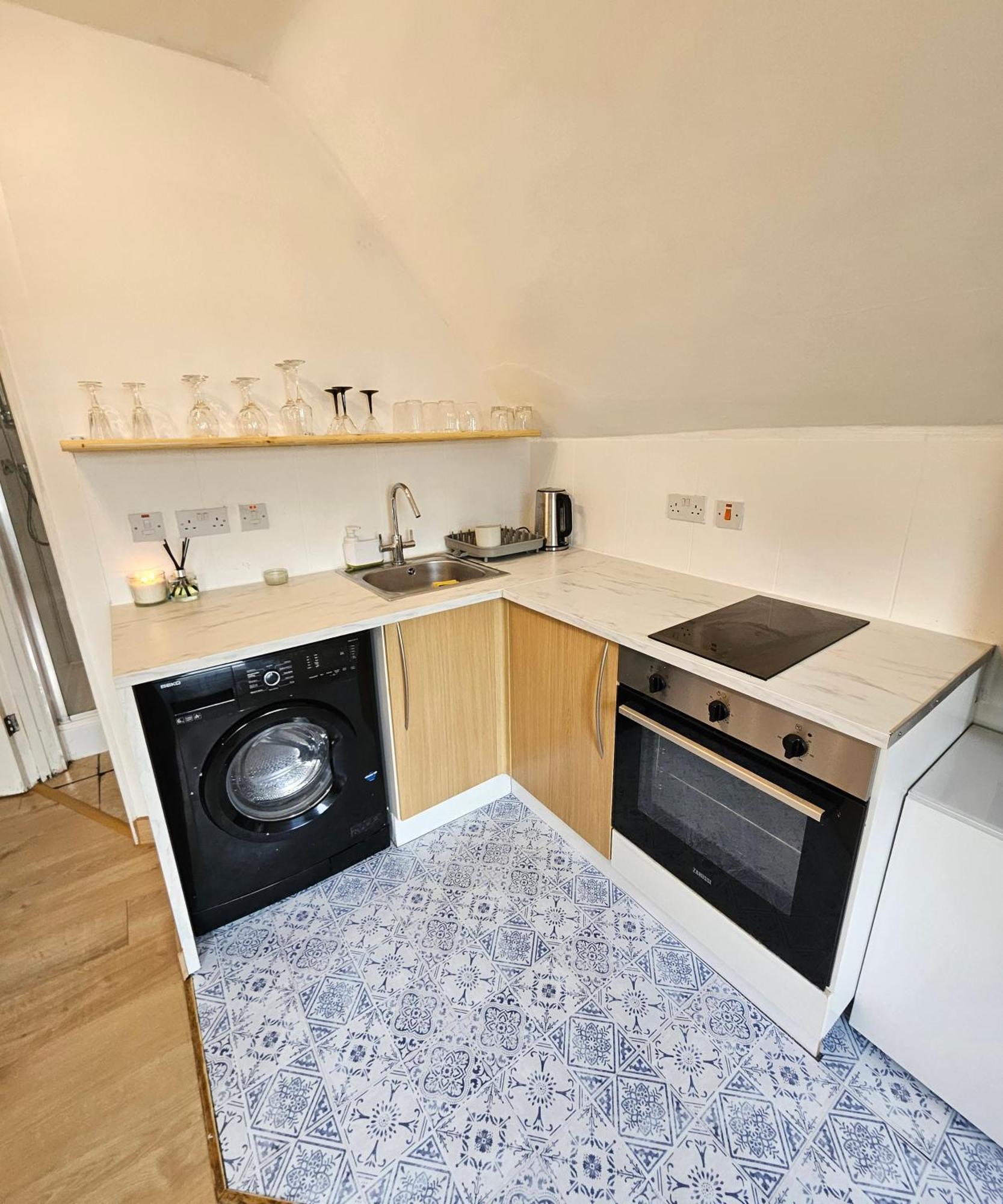 Cosy 1 Bed Flat London