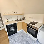 Cosy 1 Bed Flat